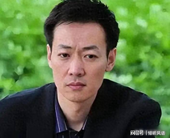 开云官网-朱媛媛去世不到一年，52岁辛柏青现身春晚彩排，恶心的一幕出现了