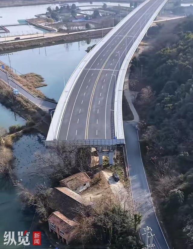 开云体育-纵览热点｜计划投资上亿元，湖南常德一大桥停工成“断头桥”，沦为“摆设”六七年，当地：主要受政策调整所致，暂无启动计划
